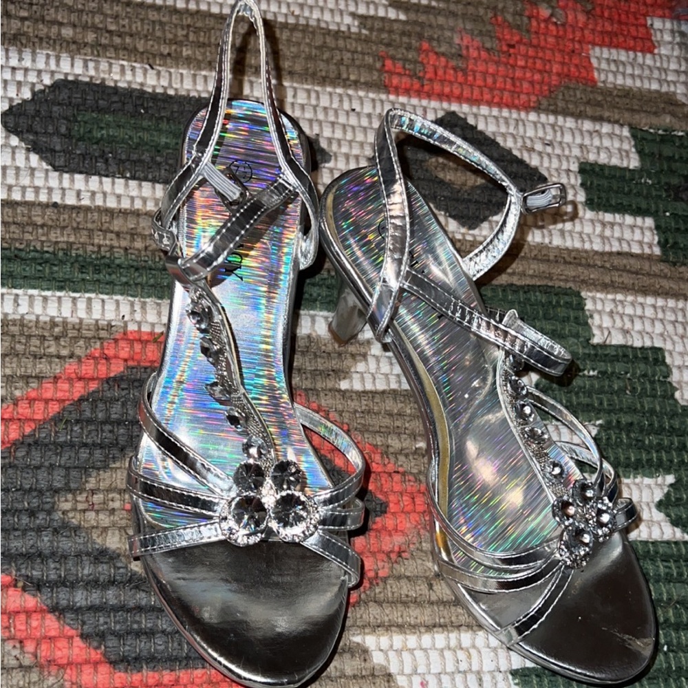 Delicacy Silver Heels size 7 1/2